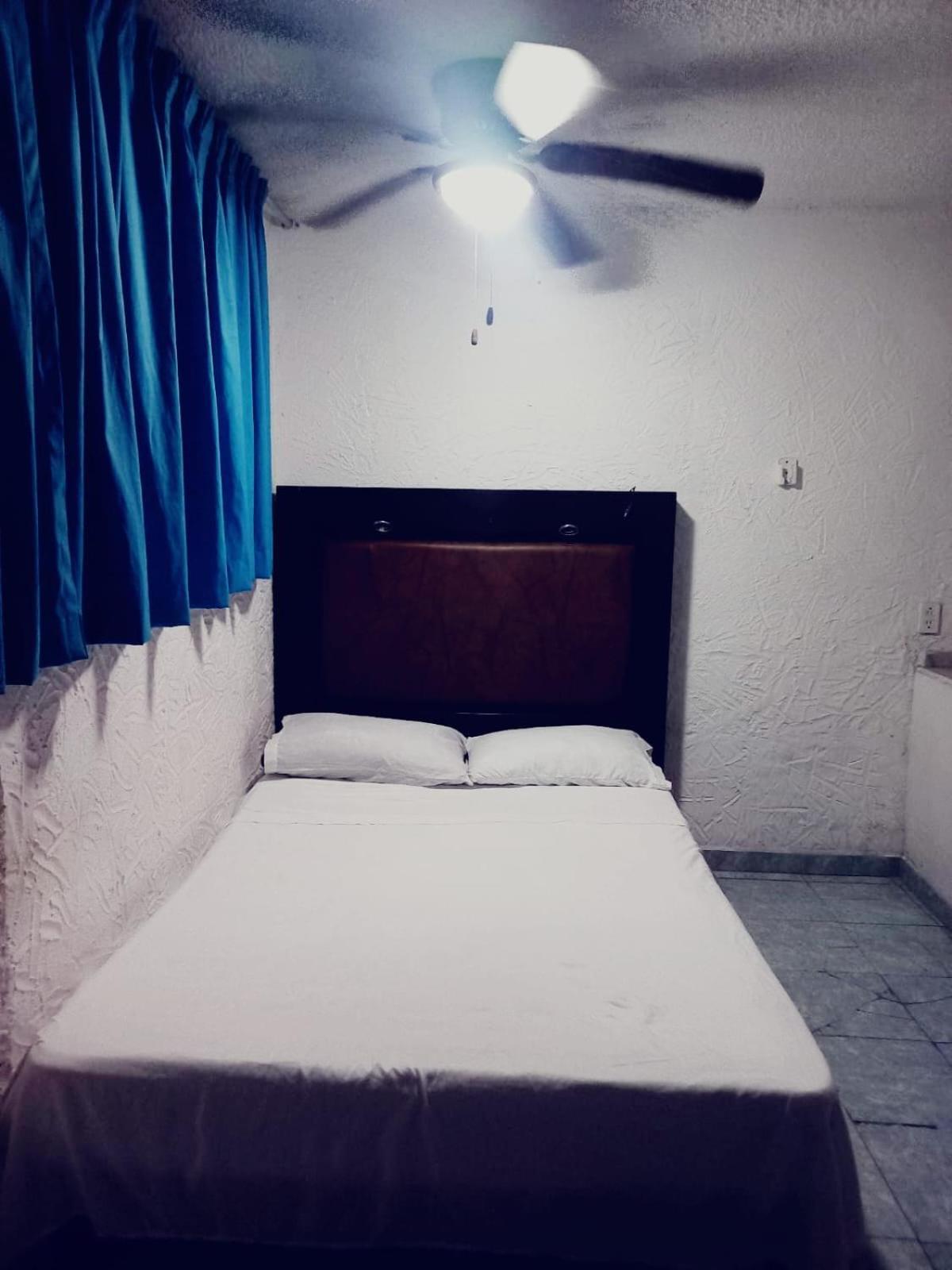 Hotel Acuario Acapulco Bagian luar foto